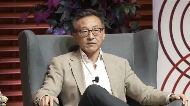 蔡崇信称曾被马云内部开除过