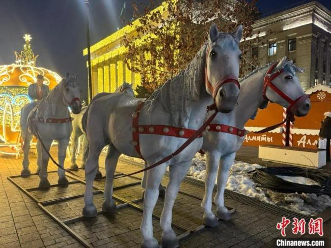 这个邻国也有马年 还有蜗牛年野猪年 马年寓意积极朝上