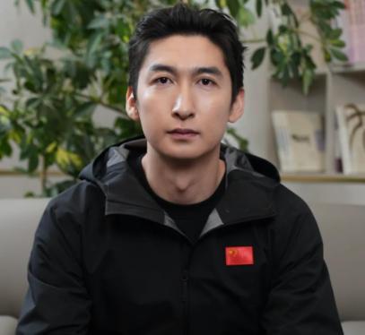 武大靖为林孝埈刘少昂孙龙加油 失误后的反思与成长