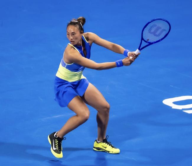 莱巴金娜称赞郑钦文