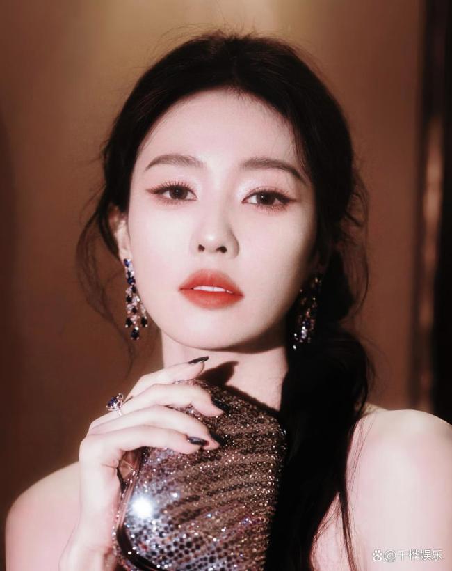 白鹿王星越唐宫奇案告白吻 深宫镜像下的权力剖开