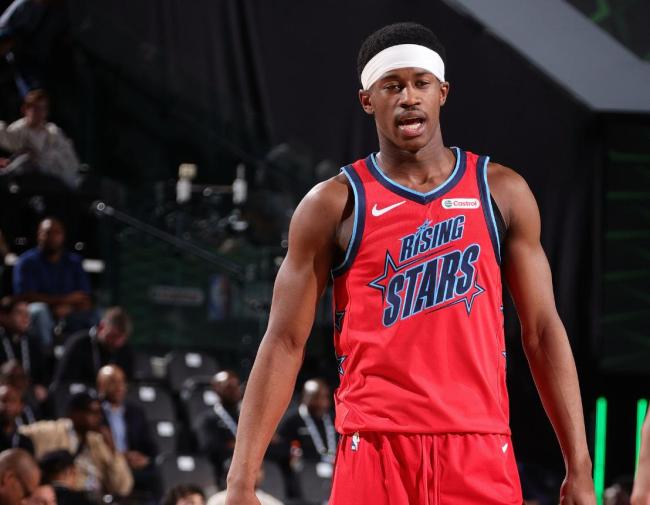 埃奇库姆赢得全明星少壮赛MVP