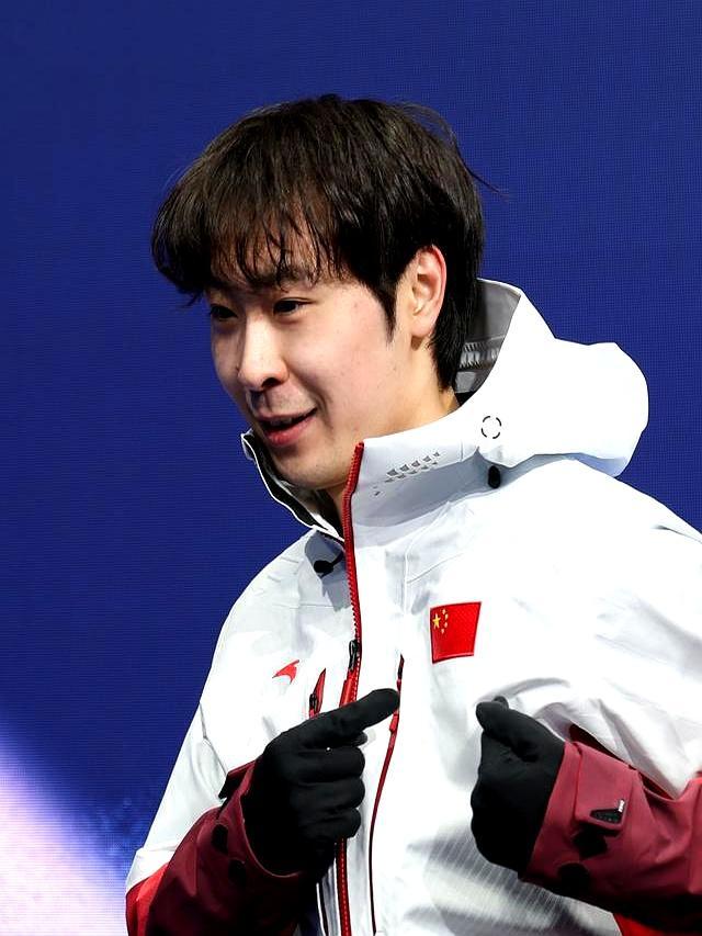 花滑男单太抓马了 金博洋稳进自由滑