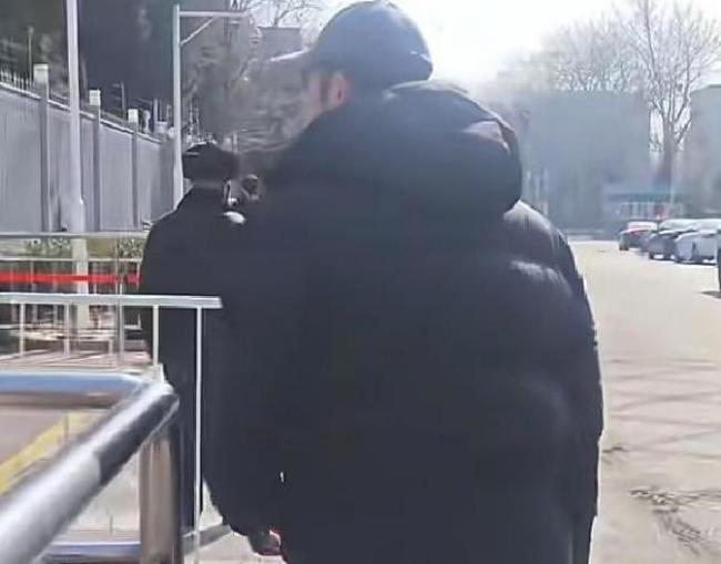 周深现身央视春晚备播录制 彩排亮点引期待