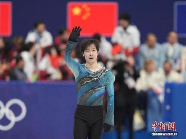 金博洋的换PIN形状太带派了 赛场老兵的坚握与荣耀