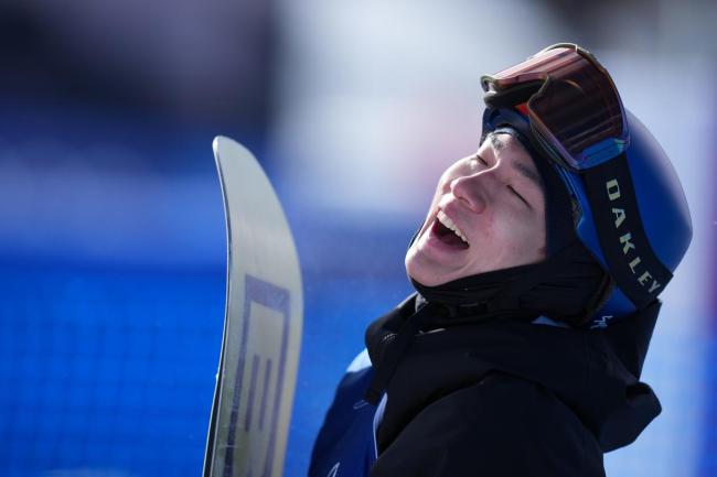 苏翊鸣晋级单板滑雪坡障技巧决赛 稳定发挥挺进决赛