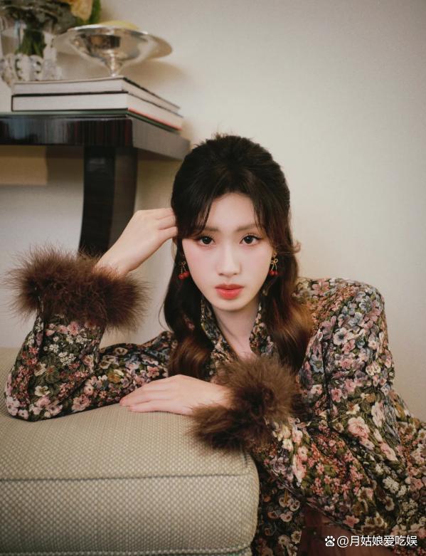 冯小刚徐帆一家三口大片 真情流露的家庭瞬间