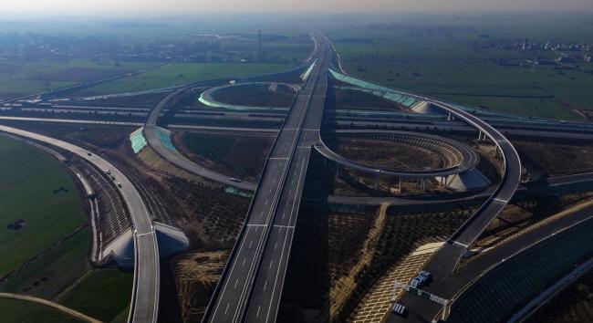 开电车回家过年会有充电焦虑吗 规划与错峰出行小妙招