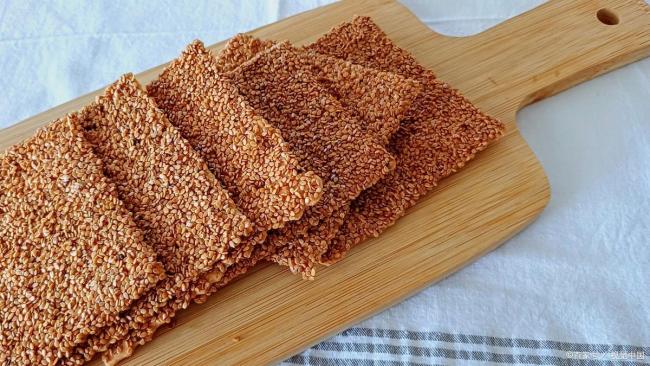 过年你家会作念传统好意思食吗 年味满盈解馋零食