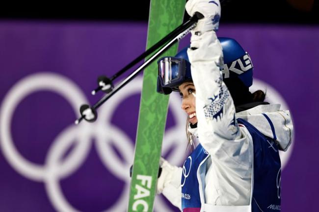 大年初一凌晨谷爱凌冲首金 再现雪上辉煌