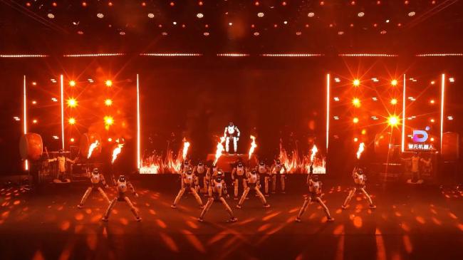 机器人全面入侵春晚 营销大战引爆