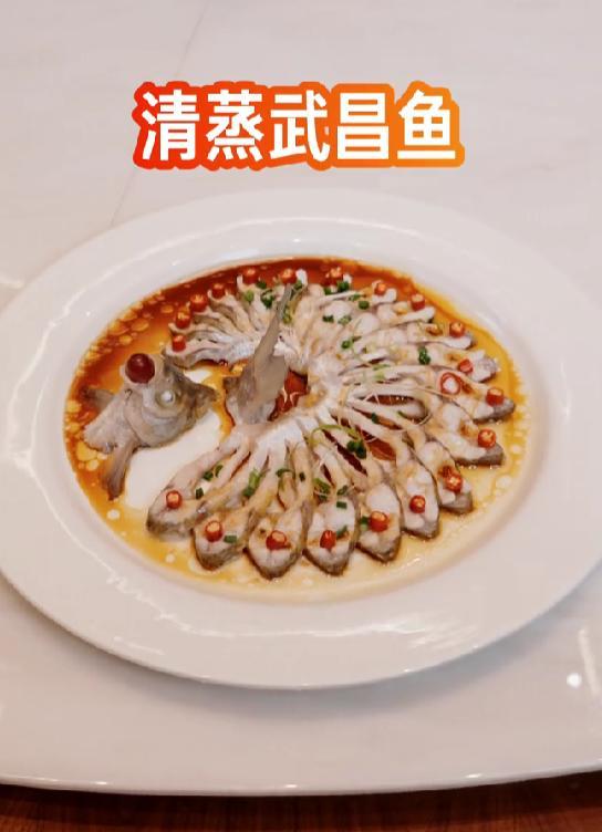 雷军给大家拜年 推荐湖北年夜饭美食