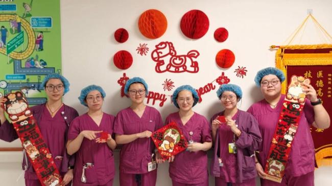 春晚开始时新生儿发出第一声啼哭 马宝宝迎新春