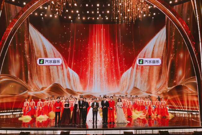 湖南卫视春节大联欢 收视热度口碑三丰收