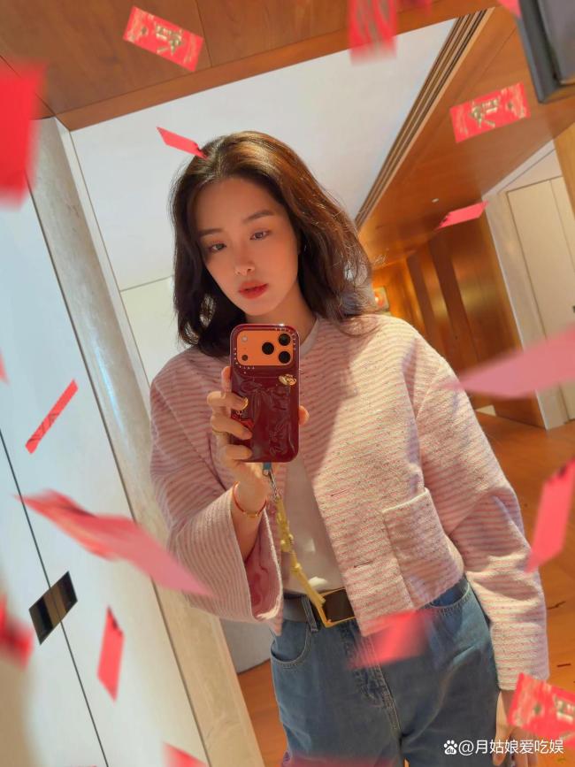 杨采钰爱妻福建过年 展现真权门的体面与温馨