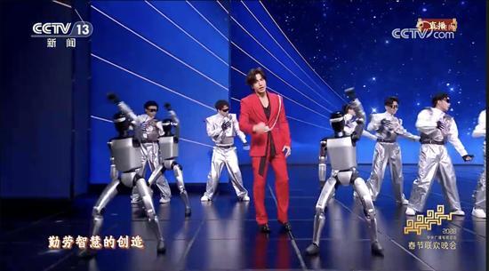 春晚引爆人形机器人产业热潮 科技走进生活