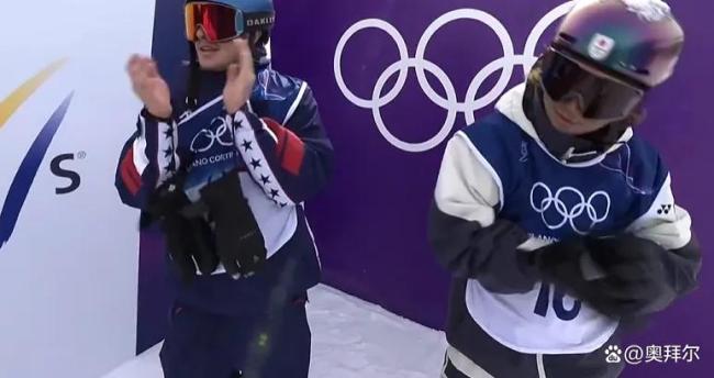 苏翊鸣完好第三滑后喜极而泣 寿辰最好礼物