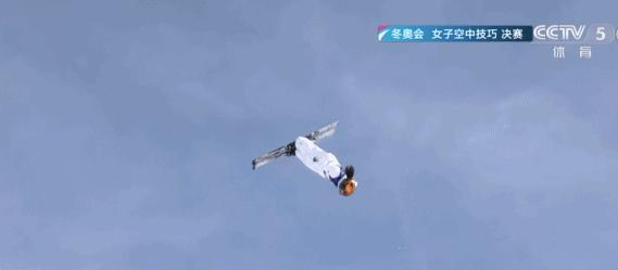 冬奥2月18日综述：中国队日进2金1铜 苏翊鸣徐梦桃续写传奇荣光 五星红旗两度飘扬赛场