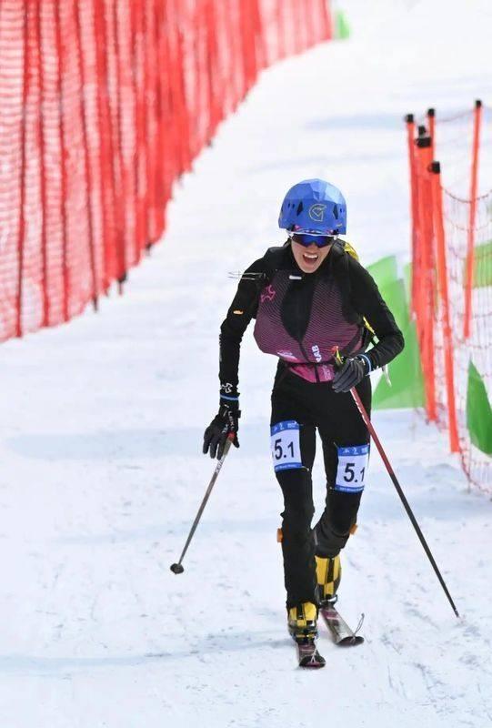 宁忠岩将冲击速度滑冰男子1500米金牌