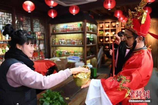 迎财神为什么各地不一样 民俗差异展现多元文化