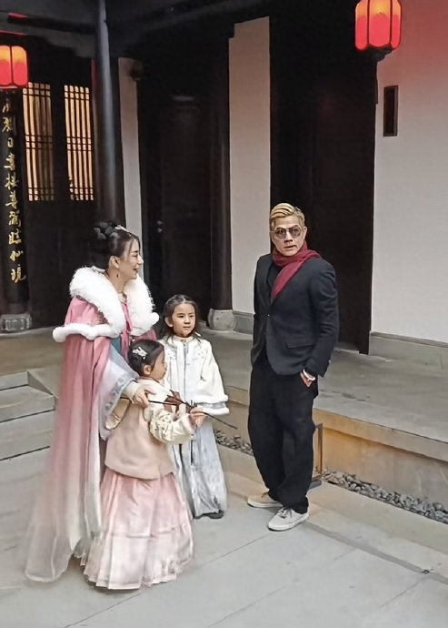 郭富城透露方媛和岳父母香港过年 家庭团聚方式引热议