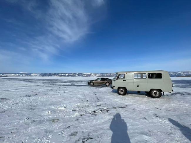 贝加尔湖溺亡事故:司机被控两项罪名 非法载客致悲剧