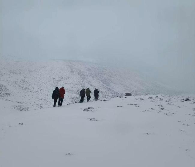 库拉岗日失联女子承担部分救援费 多方力量联合搜救成功