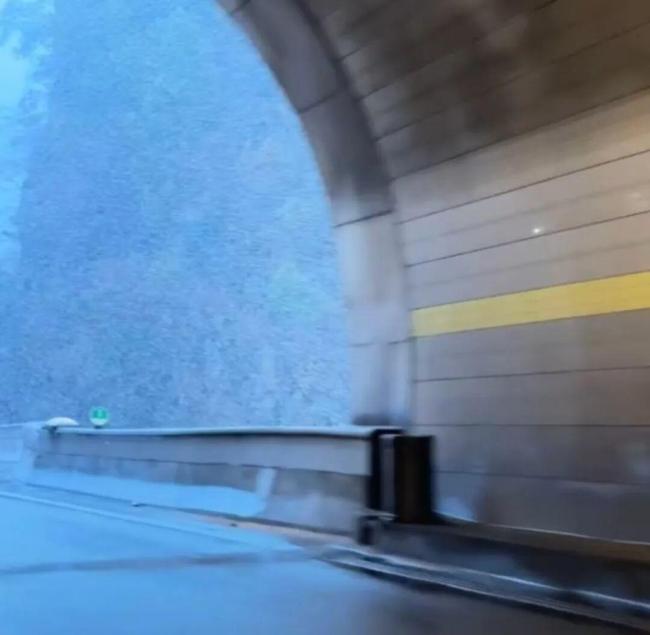 秦岭南北分界线具象化 一山之隔两方天