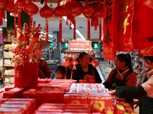 年轻人的过年方式变了不是坏事 消费逻辑升级焕新年味