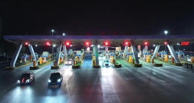 春节高速免费最后一分钟 你有没有完成“压哨绝杀”