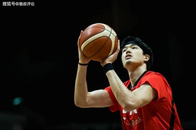 媒体人：日本男篮最大的隐患依旧在内线 对霍金森和边极其依赖