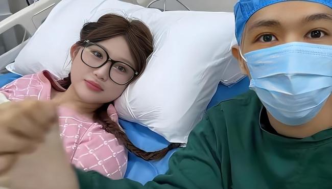 鹿哈官宣女儿出生,晒一家三口产房合照 从模仿网红到幸福父亲