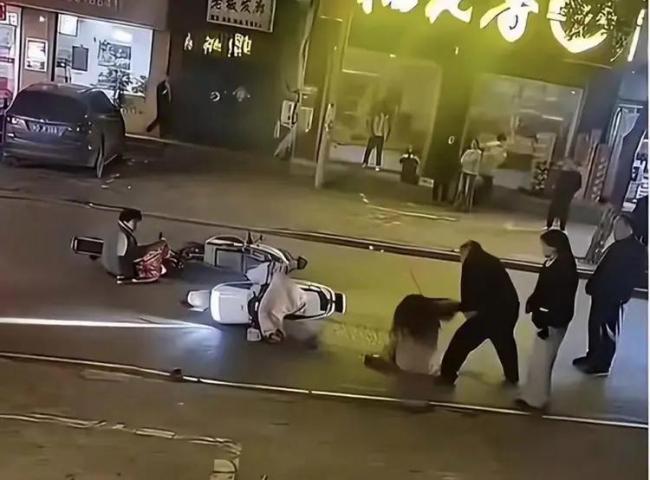 河南打人夫妇被批捕