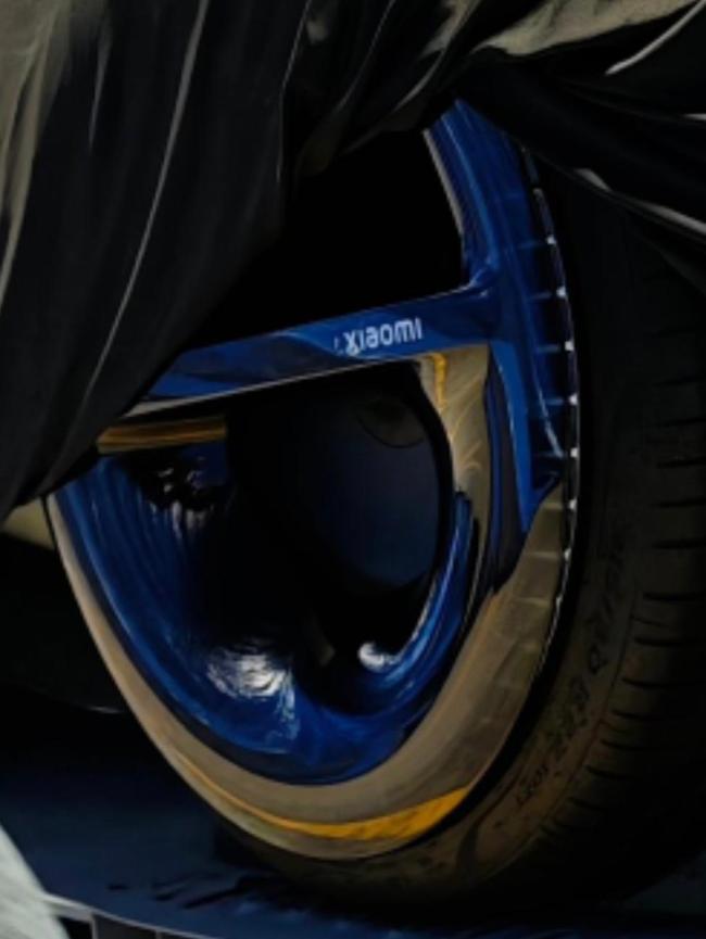 小米超跑亮相 神秘跑车现身巴塞罗那