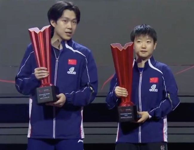 王楚钦孙颖莎领奖时“吵”了起来