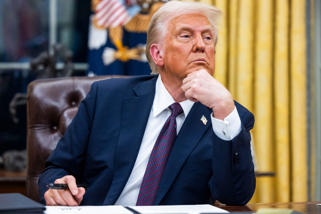 伊朗军方越打越狠，德黑兰选出新领导层 谈判前景扑朔迷离