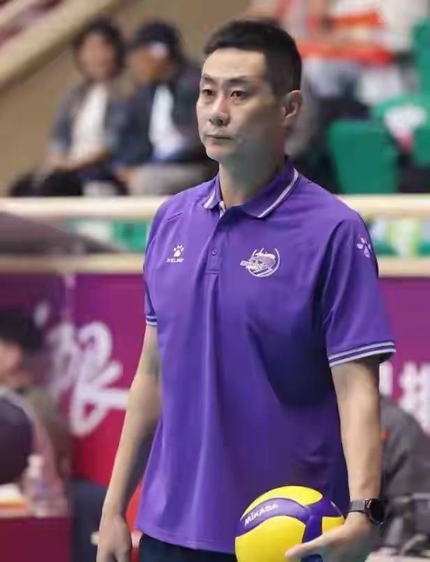 天津女排主帅陈方执教压力大吗 重建之路充满挑战