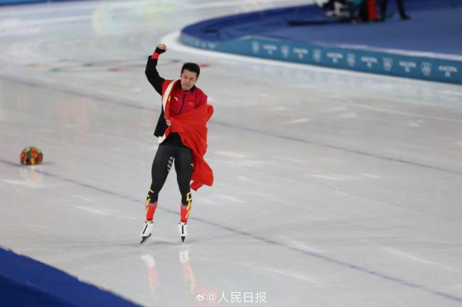 宁忠岩的金牌和月亮哪个更圆 元宵佳节共赏圆