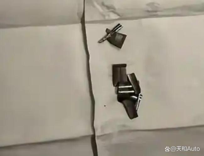 山西临汾一高速路面散落铁屑 货车装载不当引发轮胎扎破事件