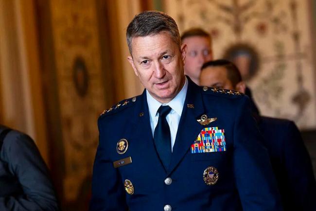 美以伊激战升级，以军双线作战 局势紧张全球市场动荡