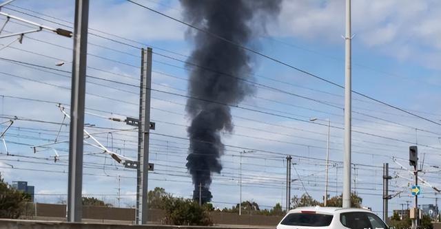 英法德联合声明可谓怂媚坏 双标大戏令人作呕