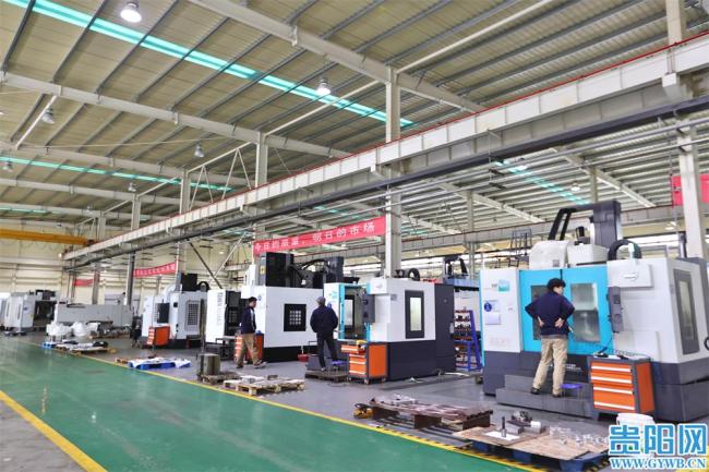 “贵阳造”卫星结构体将飞向太空 贵州制造业的太空梦