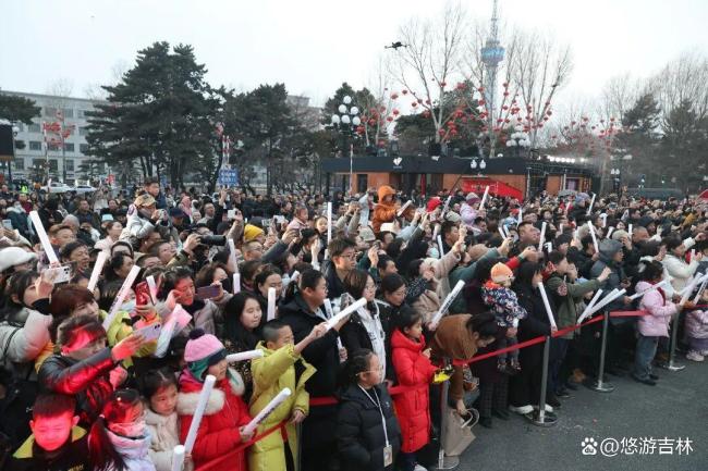 长春新民大街元宵巡游氛围感拉满 妙趣横生闹元宵