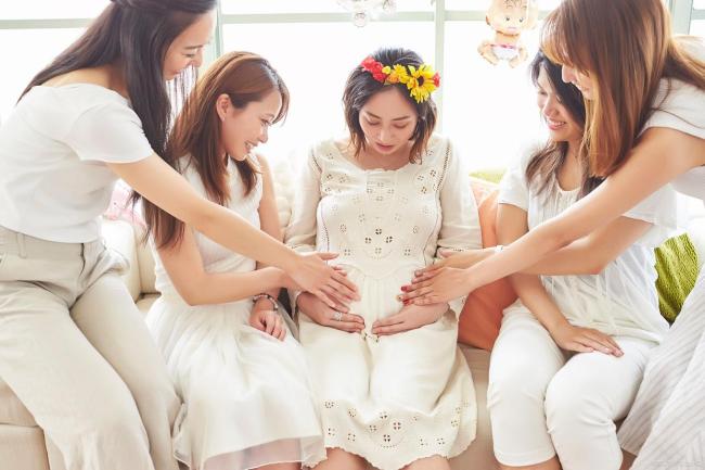 建议女性育儿时间视同养老缴费