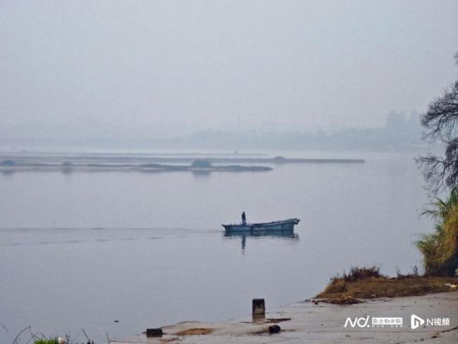 潜入4米深水救男孩老人是退伍老兵 73岁勇者无畏