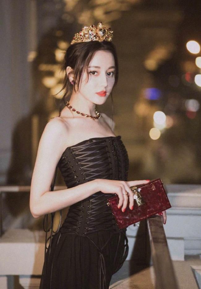 岳雨婷时装周出片质料