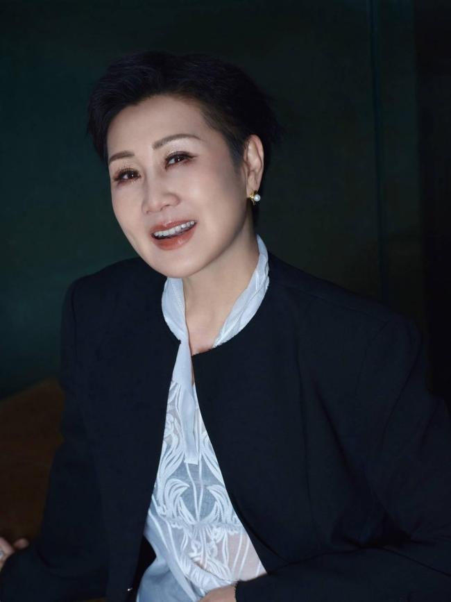 张凯丽建议出台演员签字措置见识 整治“争番位”乱象