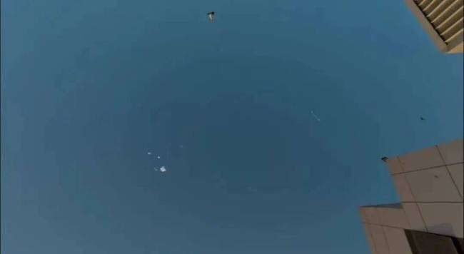 滞留迪拜的中国游客回国发声 亲历辗转回国路