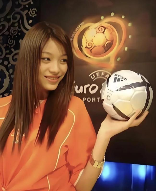 汪峰前妻自曝被男友暴打 已宣布分手 直播揭露家暴真相