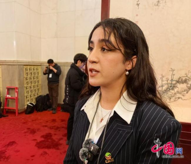 外国记者眼中的中国发展故事